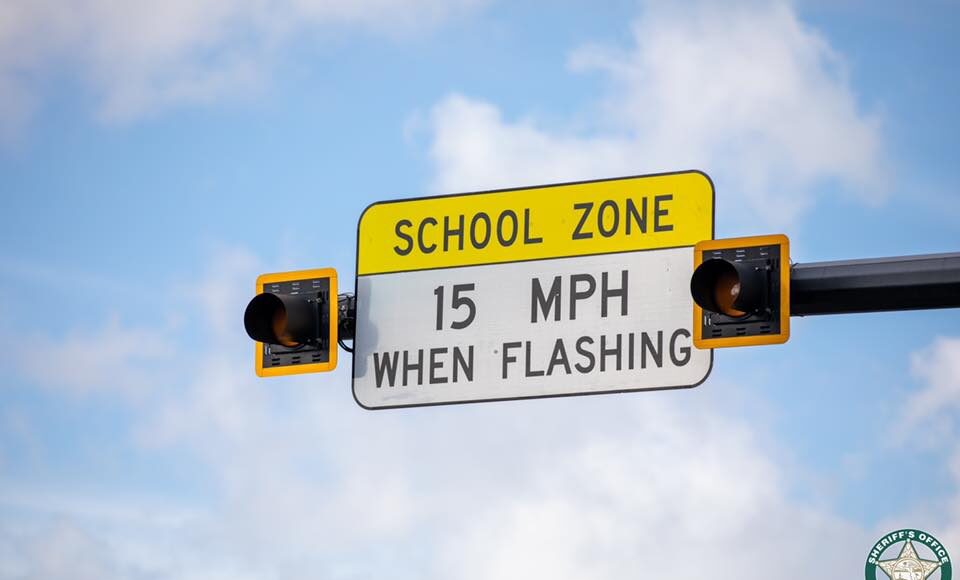 sCHOOL zONE